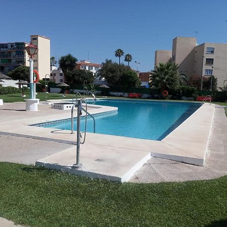 Apartamentos Los Alamos Sardinero توريمولينوس المظهر الخارجي الصورة