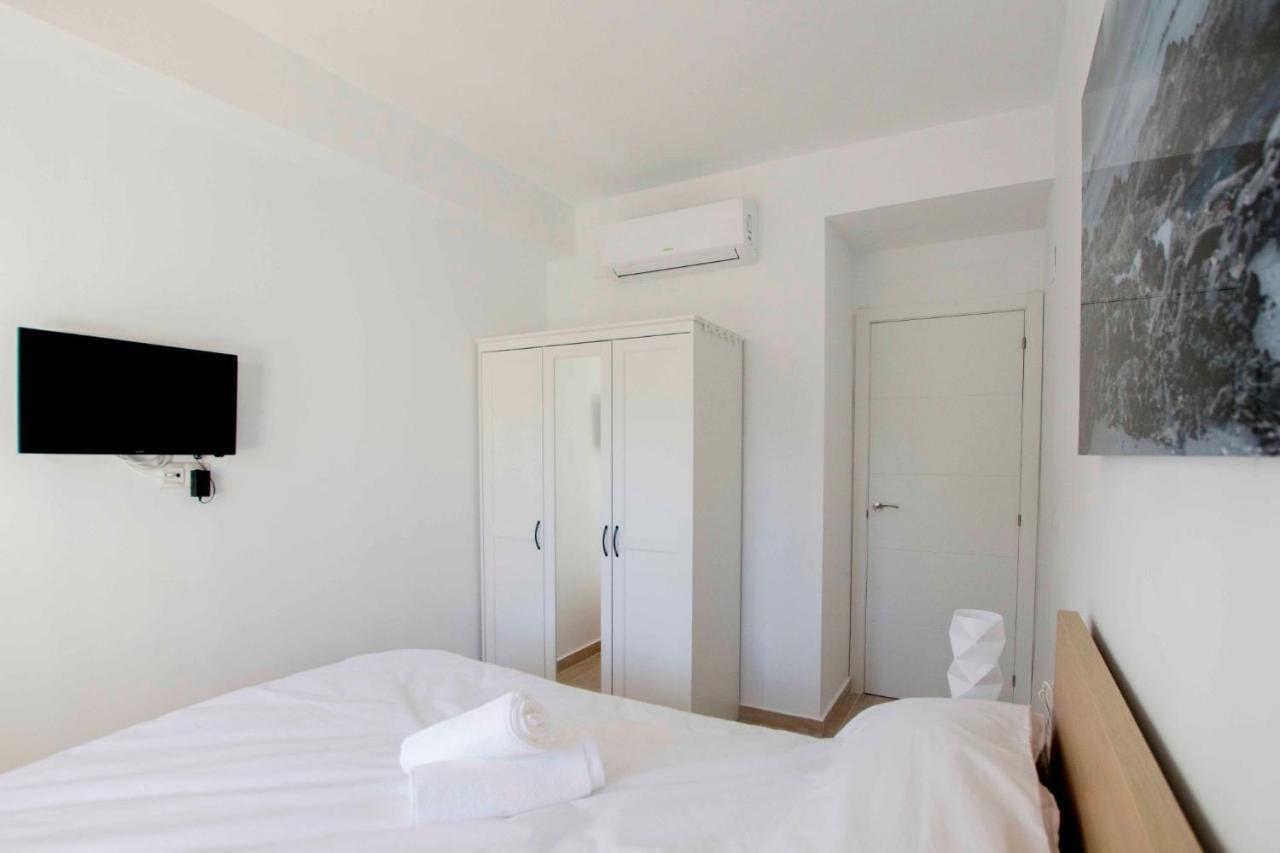 Apartamentos Los Alamos Sardinero توريمولينوس المظهر الخارجي الصورة