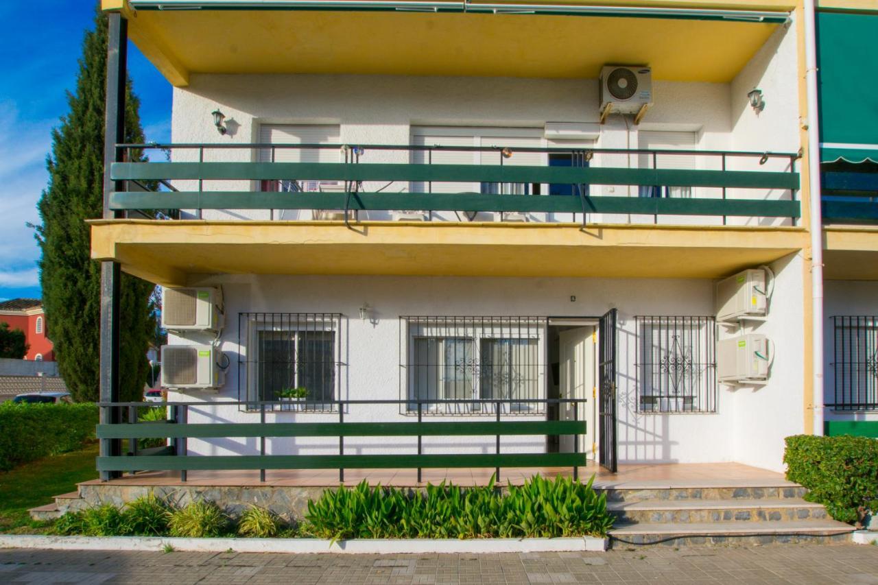 Apartamentos Los Alamos Sardinero توريمولينوس المظهر الخارجي الصورة