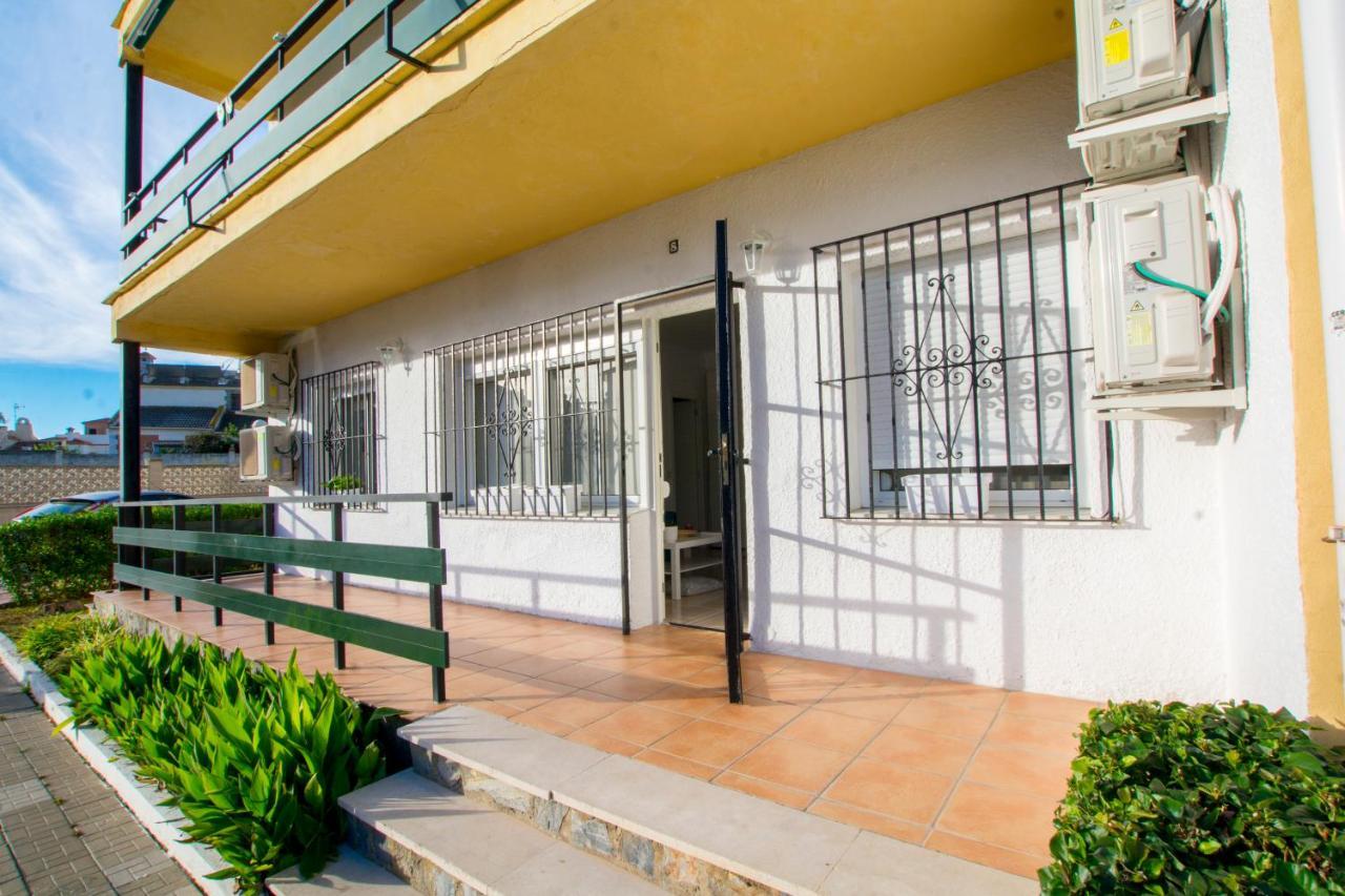 Apartamentos Los Alamos Sardinero توريمولينوس المظهر الخارجي الصورة