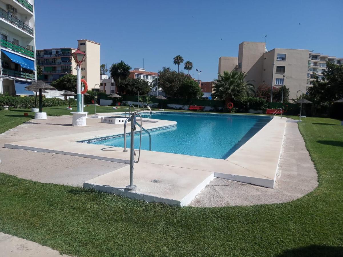 Apartamentos Los Alamos Sardinero توريمولينوس المظهر الخارجي الصورة